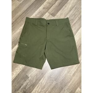 Men's Magellan Fish Gear Shorts 34 Khaki Green Pockets Quick Dry Water Repellant